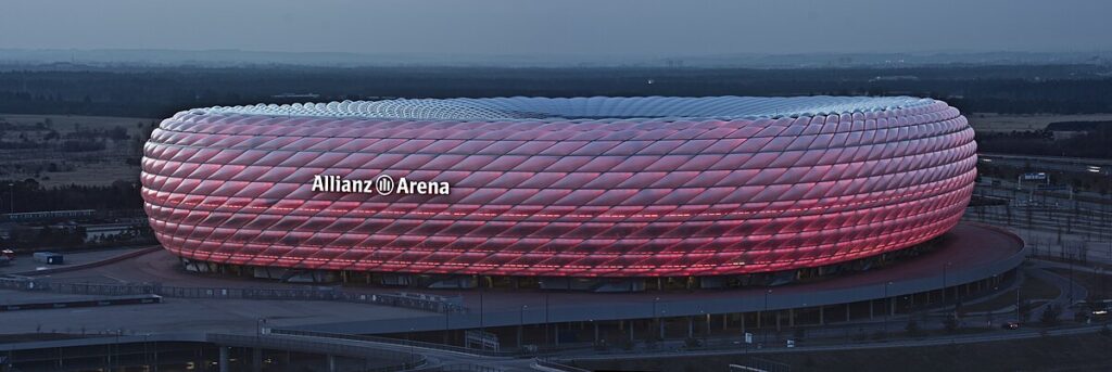 Finale ev sahipliği yapacak stadyum Allianz Arena