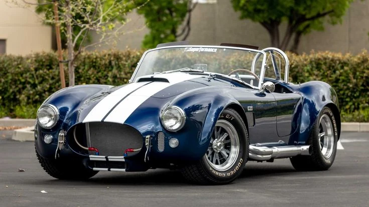 Efsane Shelby Cobra
