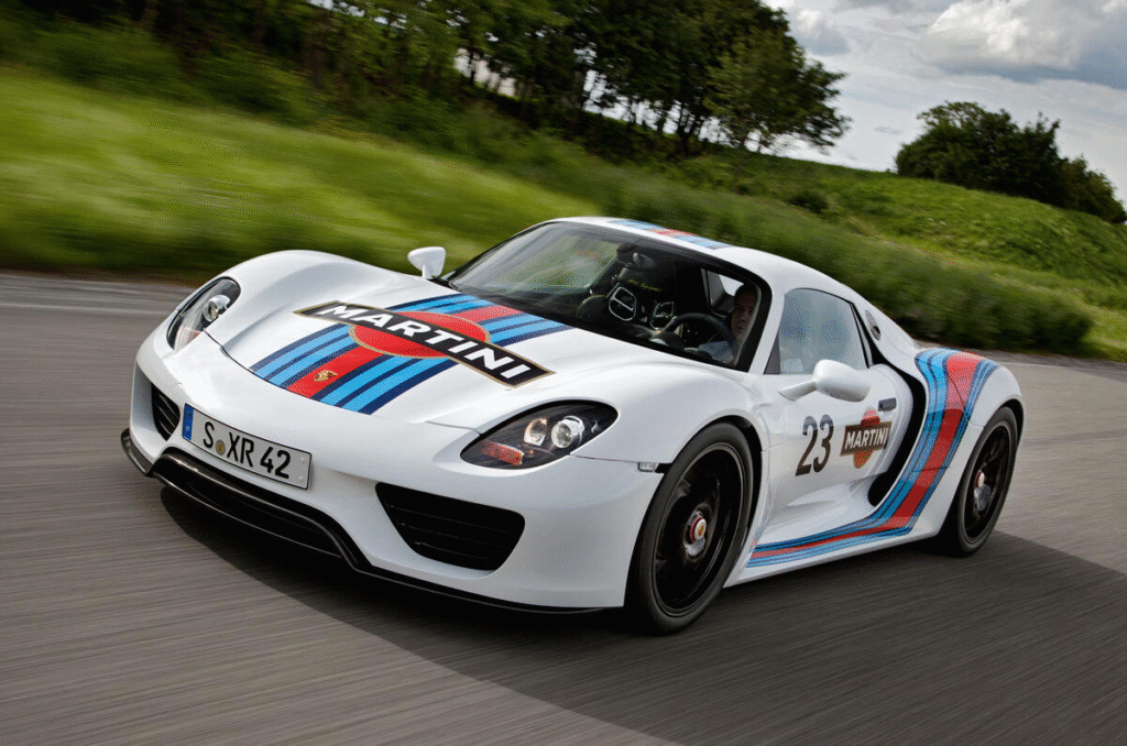Porsche 918 Spyder Martini Racing Design